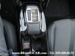 PEUGEOT 208 usata, con Touch screen