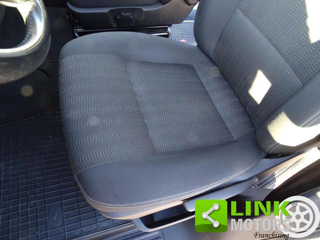 VOLKSWAGEN Multivan usata, con Specchietti laterali elettrici