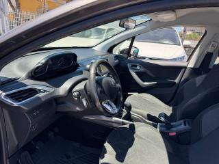 PEUGEOT 2008 usata, con Controllo automatico clima