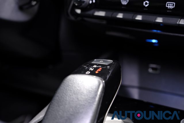 PEUGEOT 3008 usata, con Sensori di parcheggio posteriori