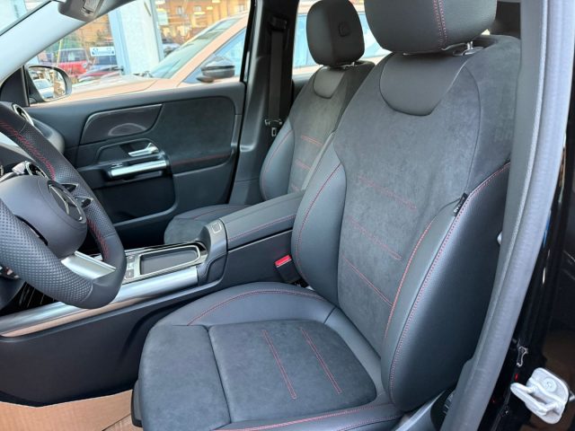 MERCEDES-BENZ GLA 180 usata 27