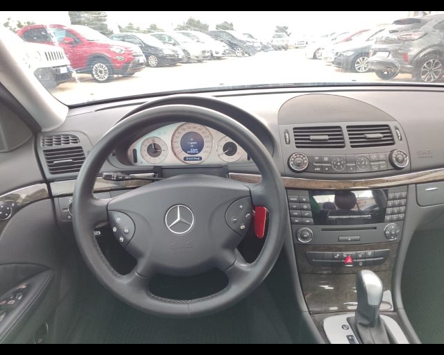 MERCEDES-BENZ E 280 usata, con Autoradio