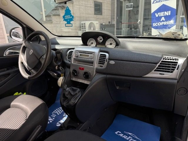 LANCIA Ypsilon usata, con Boardcomputer