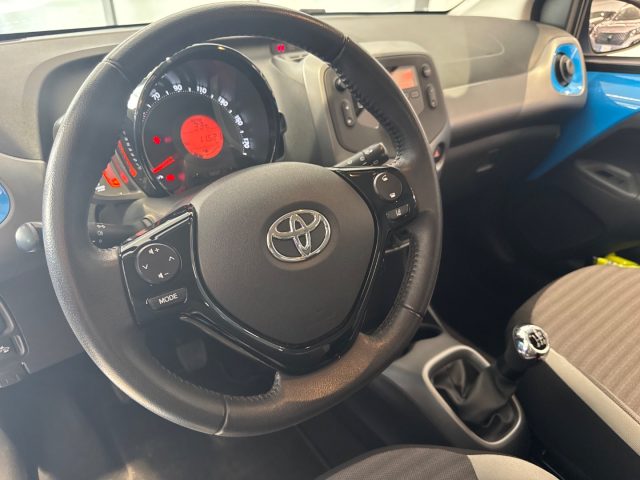 TOYOTA Aygo usata, con Luci diurne LED