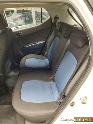 HYUNDAI i10 usata 17