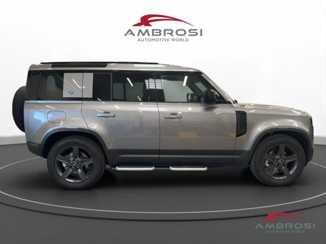 LAND ROVER Defender usata 6
