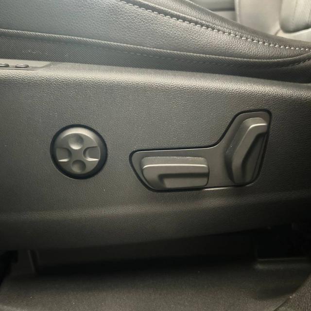 OPEL Grandland X usata, con Controllo automatico clima