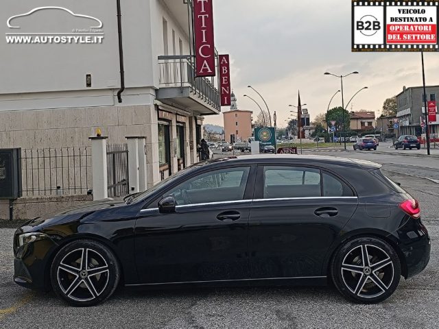 MERCEDES-BENZ A 180 usata, con Leve al volante