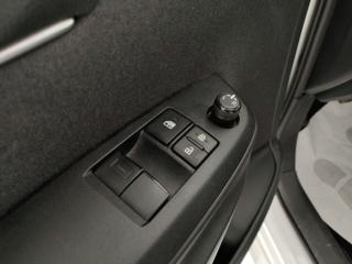 TOYOTA Yaris usata, con USB