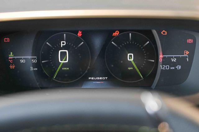 PEUGEOT 308 usata, con Park Distance Control