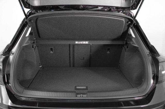 VOLKSWAGEN T-Roc usata, con Cruise Control