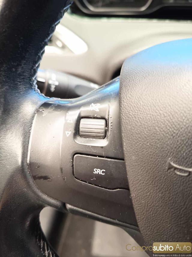PEUGEOT 208 usata 21