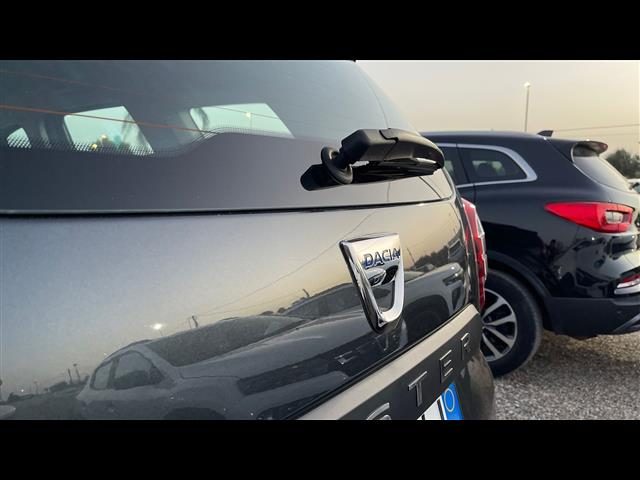 DACIA Duster usata, con Sensori di parcheggio posteriori