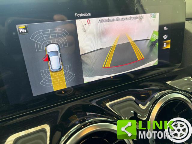 MERCEDES-BENZ GLA 200 usata, con Luci diurne LED