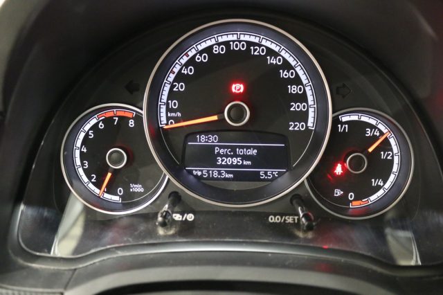 VOLKSWAGEN up! usata, con Controllo elettronico della corsia