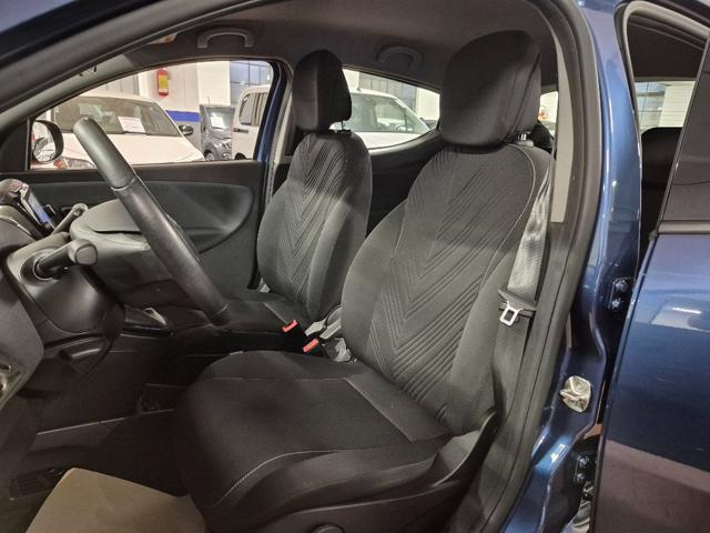 LANCIA Ypsilon usata, con USB