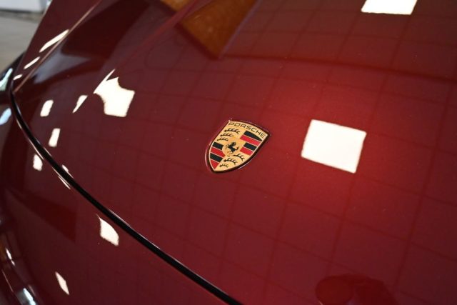 PORSCHE Taycan usata 96