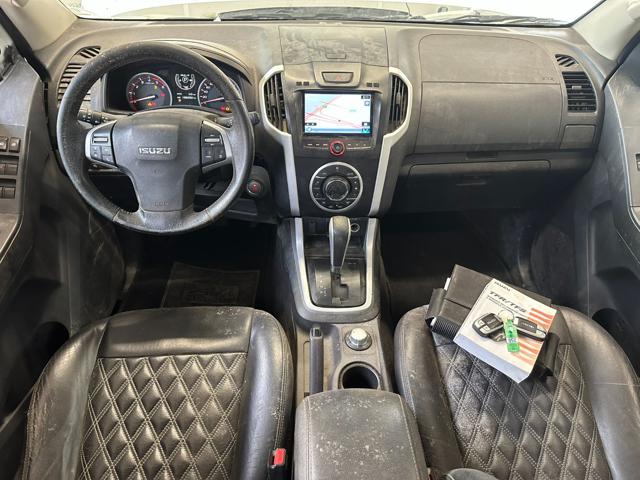 ISUZU D-Max usata, con Fendinebbia