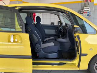 PEUGEOT 1007 usata, con Airbag laterali