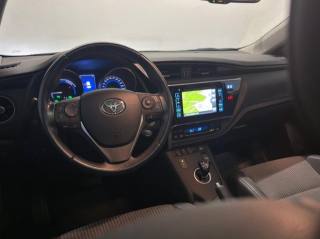 TOYOTA Auris usata, con Bracciolo