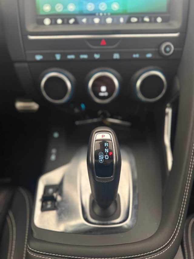 JAGUAR E-Pace usata 6