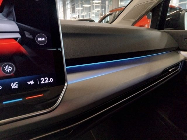 VOLKSWAGEN Golf usata, con Riconoscimento dei segnali stradali