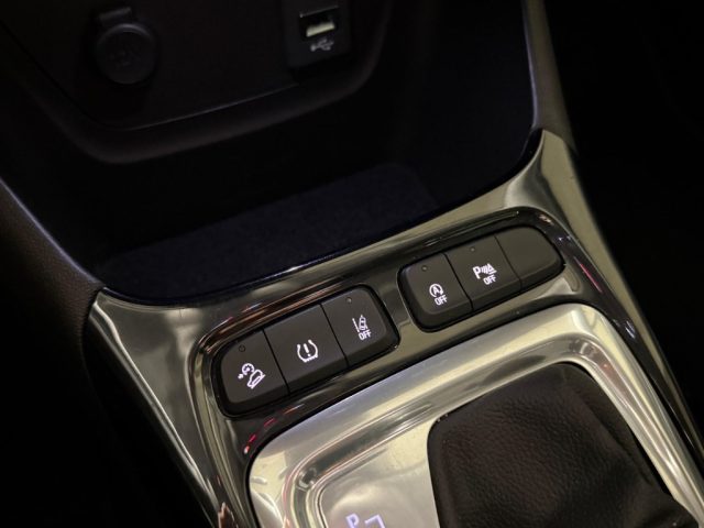 OPEL Crossland X usata, con Park Distance Control