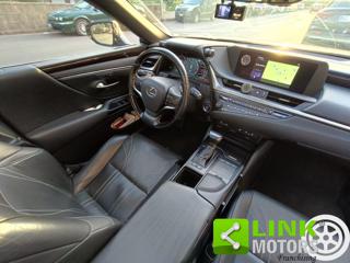 LEXUS ES 300 usata, con Cerchi in lega