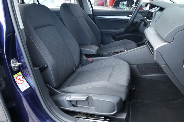 VOLKSWAGEN Golf usata, con USB