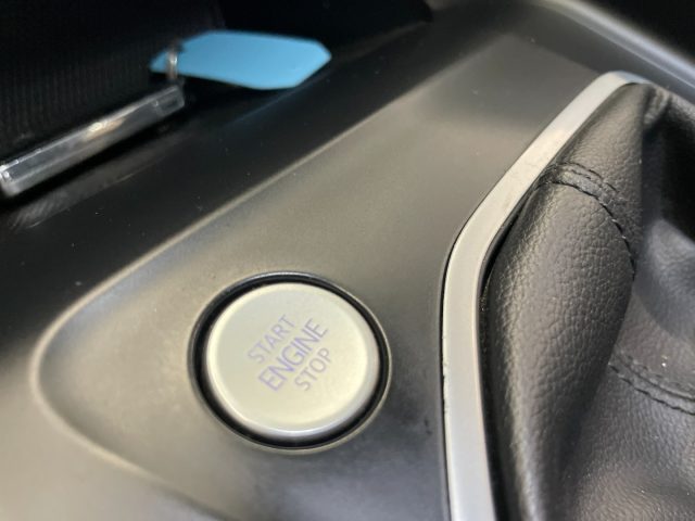 VOLKSWAGEN Golf usata, con Fari LED