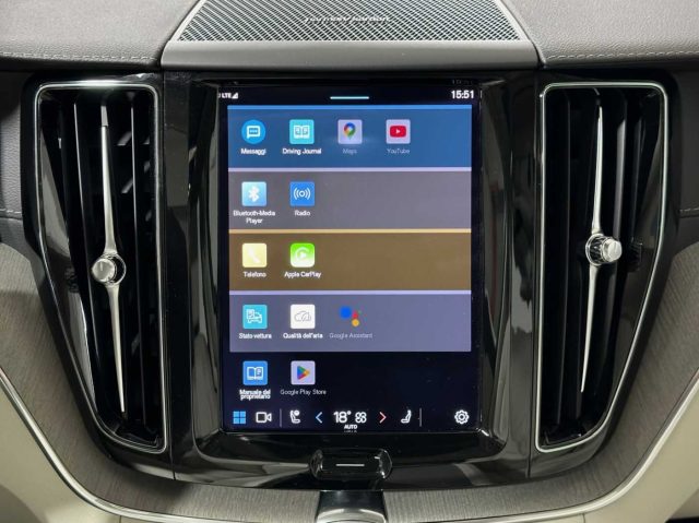 VOLVO XC60 usata, con Sedile posteriore sdoppiato