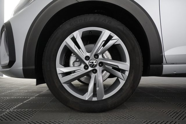 VOLKSWAGEN Taigo usata 15