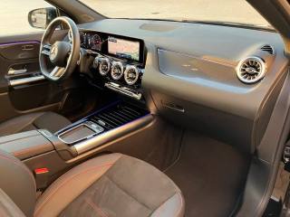 MERCEDES-BENZ GLA 180 usata, con Alzacristalli elettrici