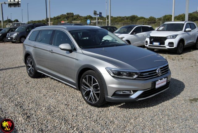 VOLKSWAGEN Passat usata, con Airbag