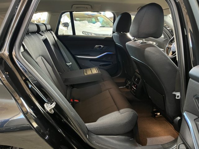 BMW 318 usata, con Touch screen