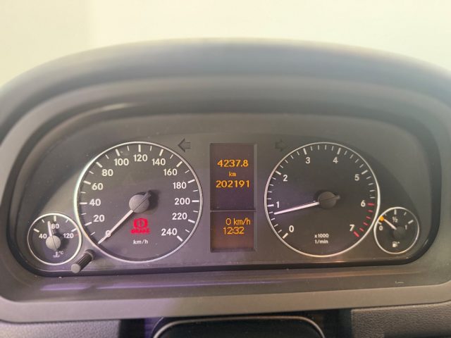 MERCEDES-BENZ A 160 usata 17