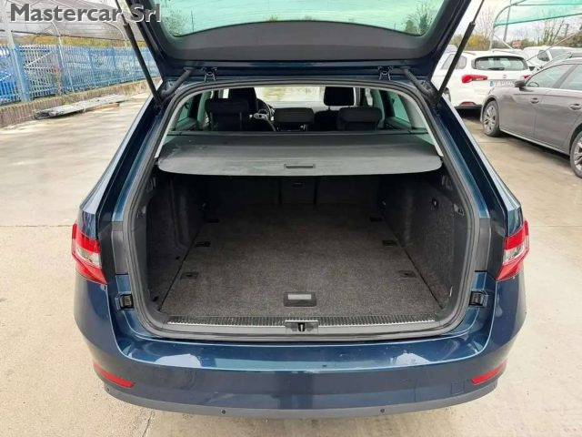 SKODA Superb usata, con Chiusura centralizzata