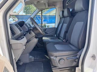 VOLKSWAGEN Crafter usata, con Park Distance Control