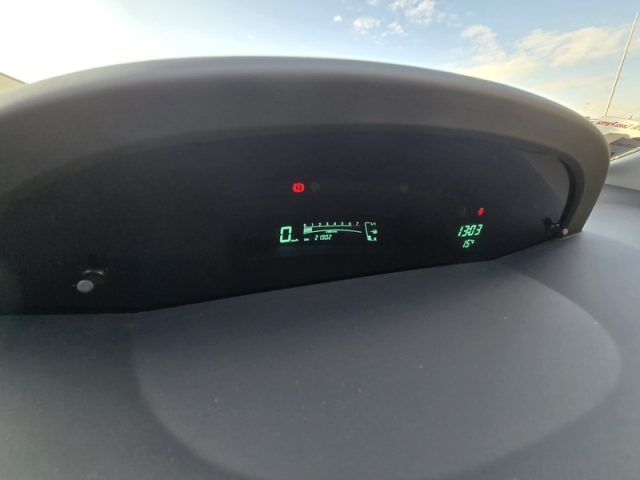 TOYOTA Yaris usata, con Specchietti laterali elettrici