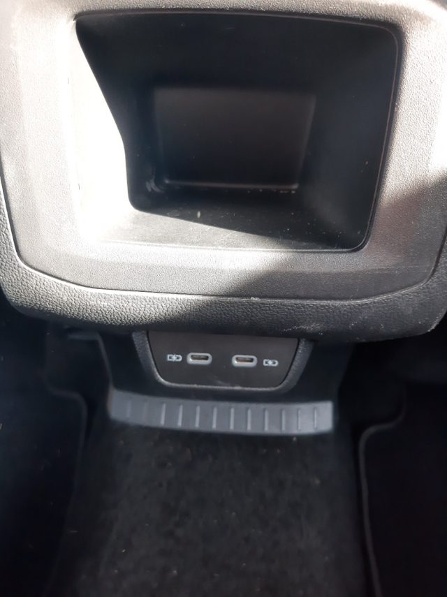 VOLKSWAGEN T-Cross usata, con Bracciolo