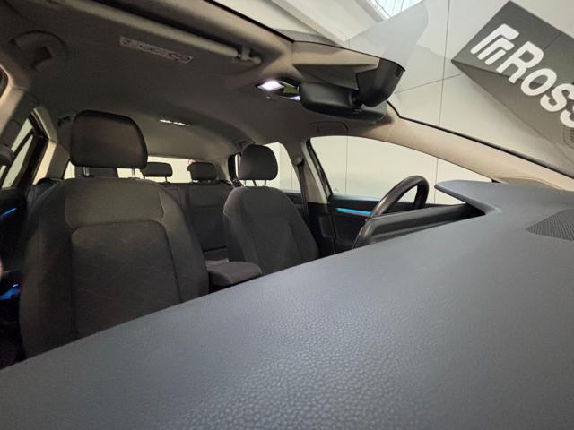 VOLKSWAGEN Golf usata, con Controllo trazione