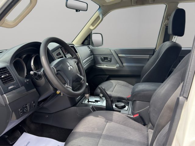 MITSUBISHI Pajero usata, con Chiusura centralizzata