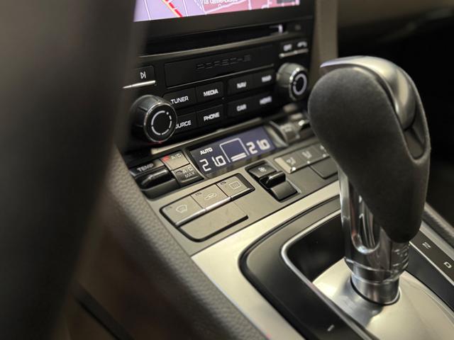 PORSCHE Cayman usata, con Touch screen