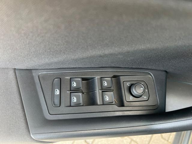 VOLKSWAGEN T-Roc usata, con Controllo trazione