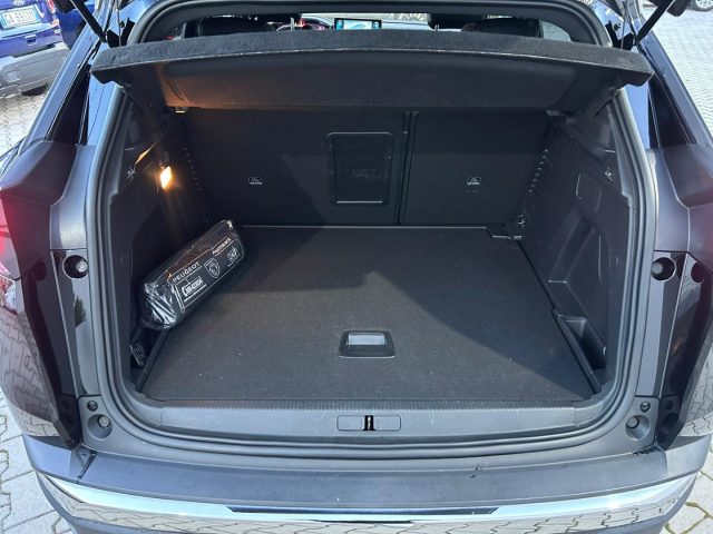 PEUGEOT 3008 usata, con Sedili sportivi