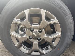 JEEP Avenger usata, con Autoradio