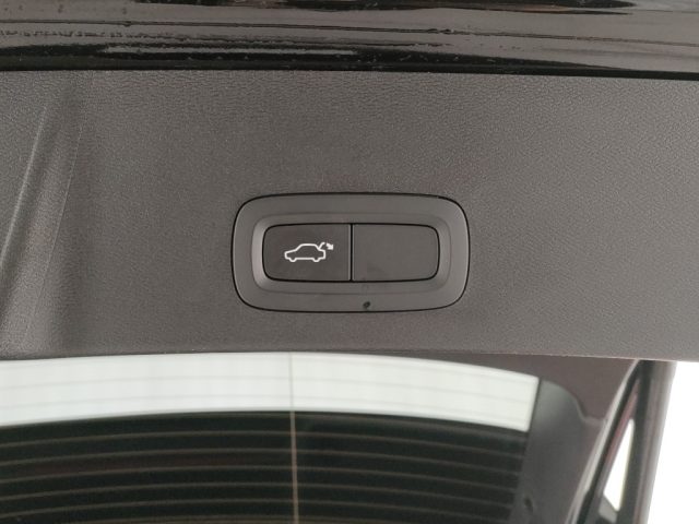 VOLVO XC40 usata, con USB