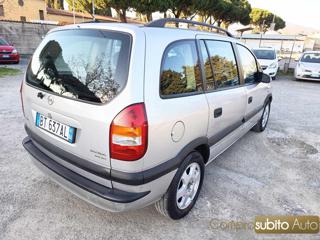 OPEL Zafira usata, con Autoradio