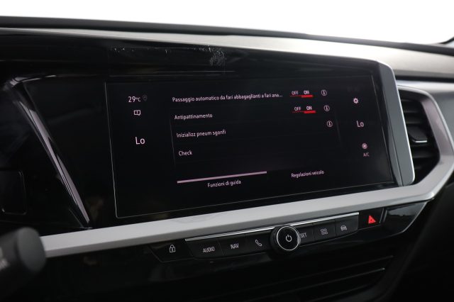 OPEL Grandland usata 10