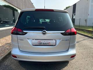 OPEL Zafira Tourer usata, con Alzacristalli elettrici